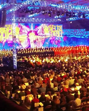 Live concert by A Chanticleer Christmas