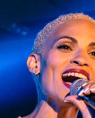Goapele Oakland