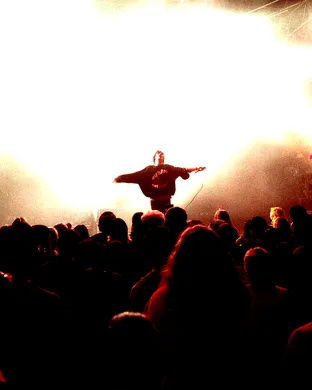 Live concert by Guardin