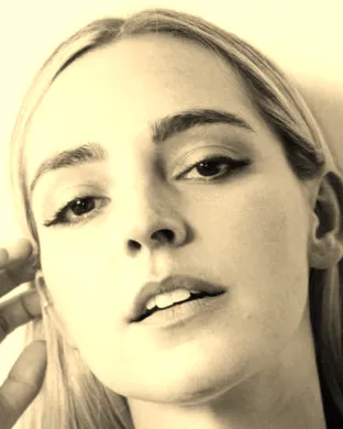 Katelyn Tarver San Francisco