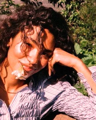 Live concert by Olivia Dean