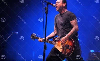 Social Distortion