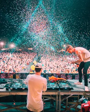 The Chainsmokers