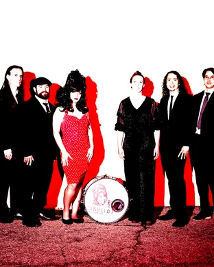 Valerie - A Tribute to Amy Winehouse