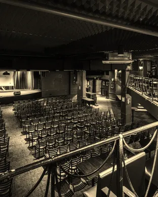Cobb's Comedy Club